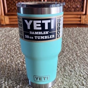 Yeti Rambler TUMBLER 30oz